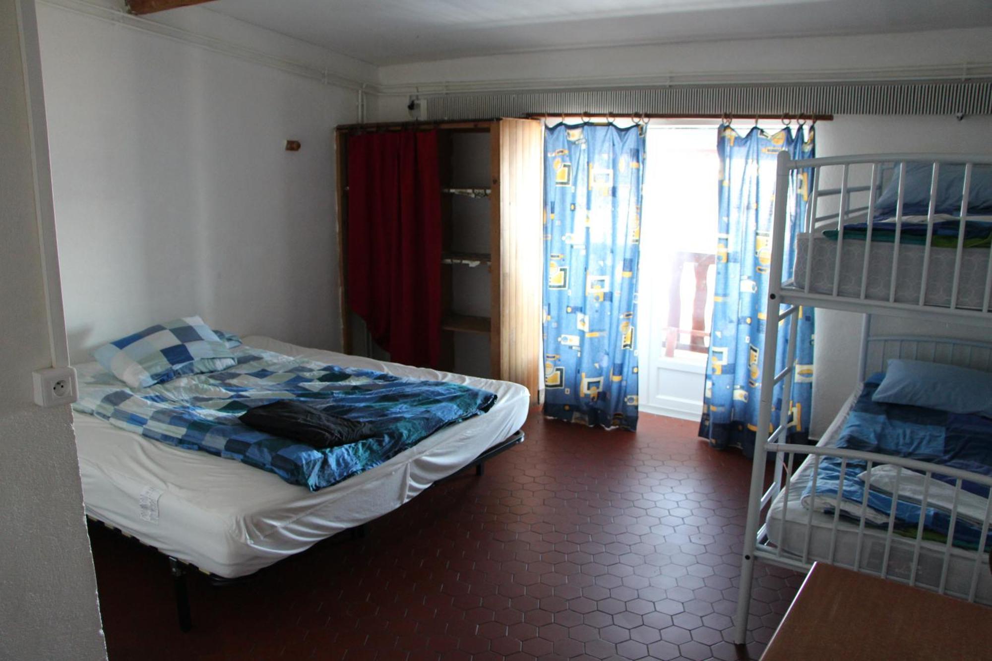 Le Pourquoi Pas Hostel Saint-Lary-Soulan Buitenkant foto
